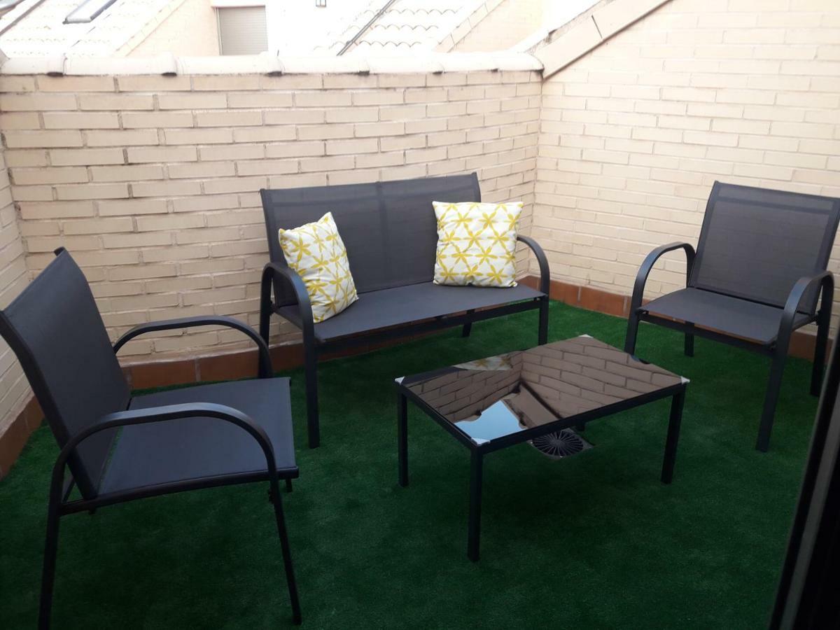 Apartamento Atico Apartment Valdepenas Luaran gambar